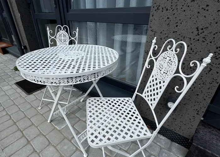 Black In Palangos Loftai * パランガ